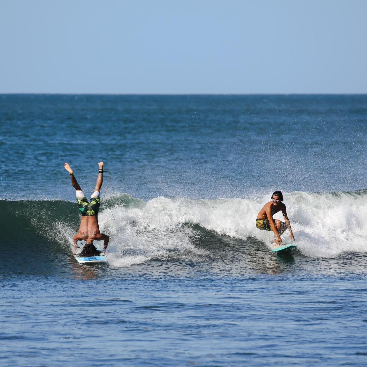 Отель Tapas & Surf Петакальтепе Экстерьер фото
